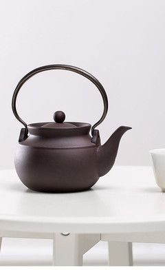 一壺山泉，半盞清歡——品黃漢彰大瓊田壺中的工夫茶韻